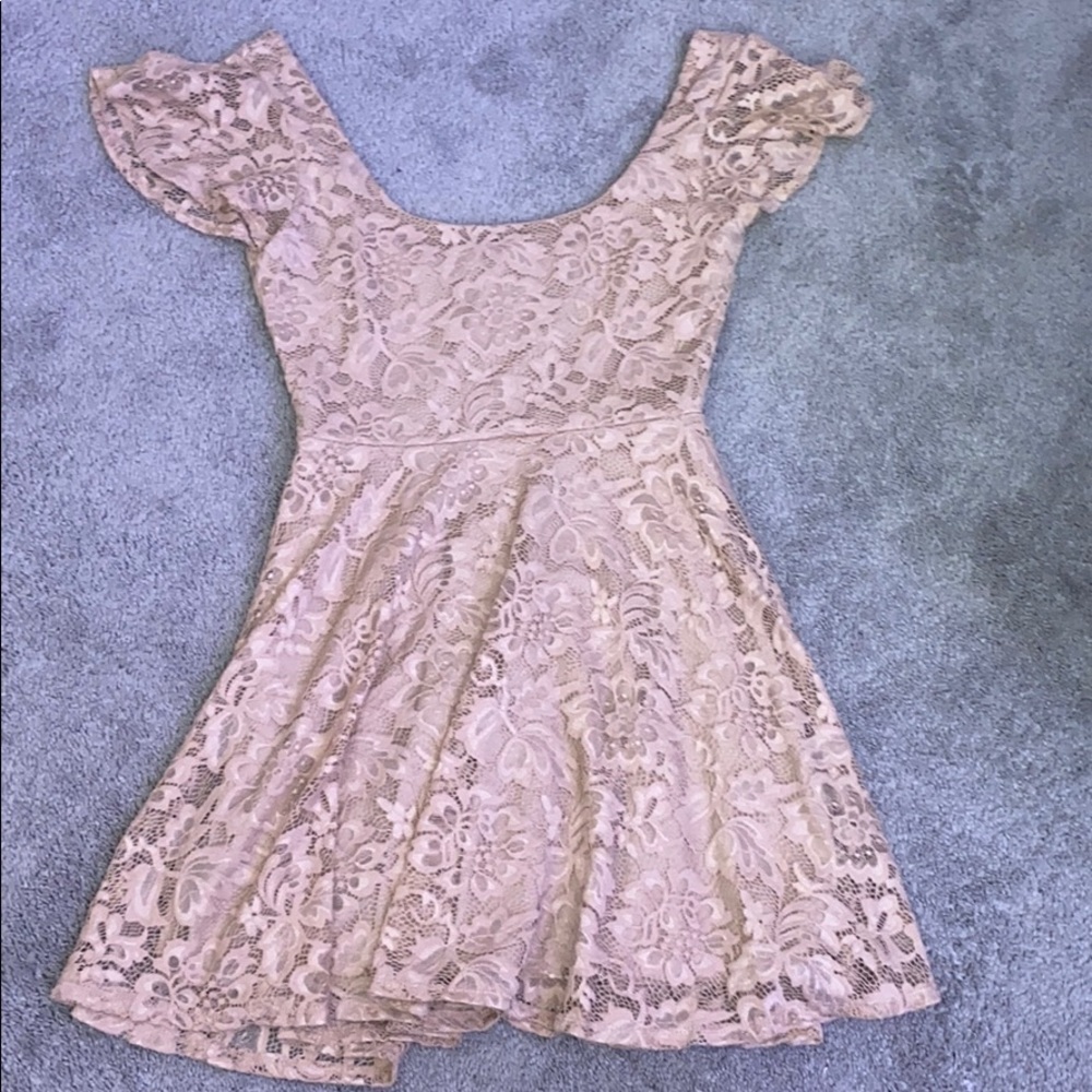 Pink Floral Lace Dress 👗